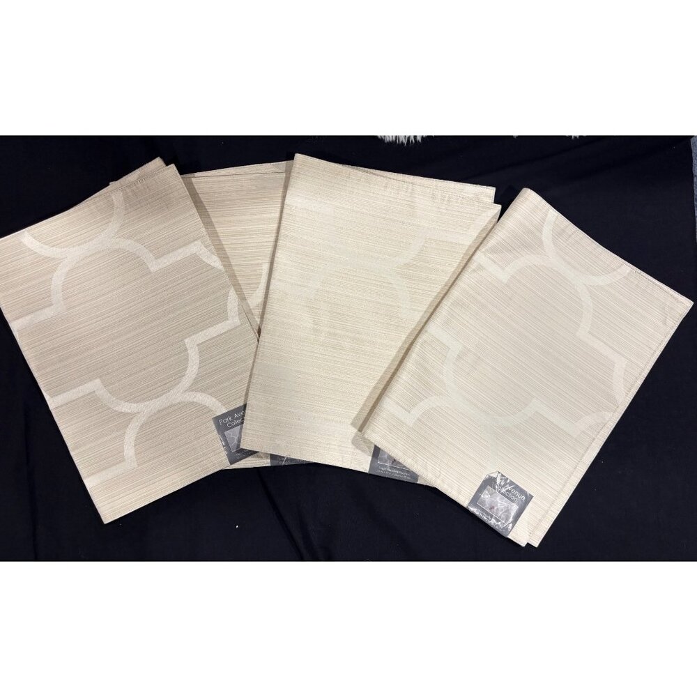 Park Avenue Collection Liquid Repellent Placemat Beige Elegant Geometric Design